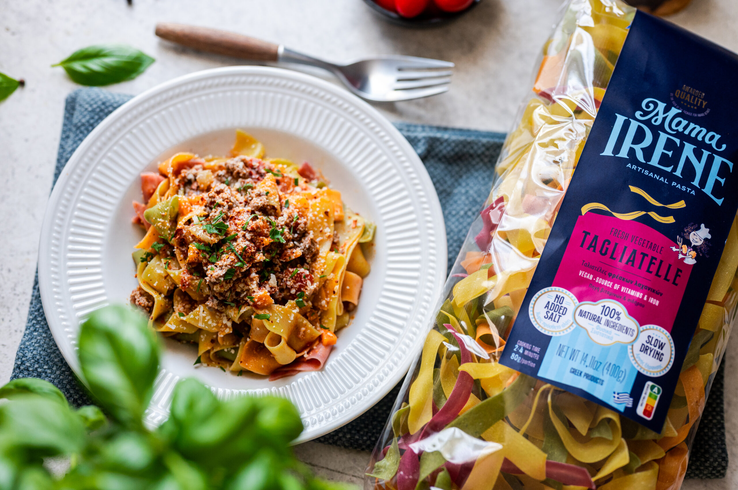 Ταλιατέλες με Φρέσκα Λαχανικά & Μοσχαρίσια Bolognese
