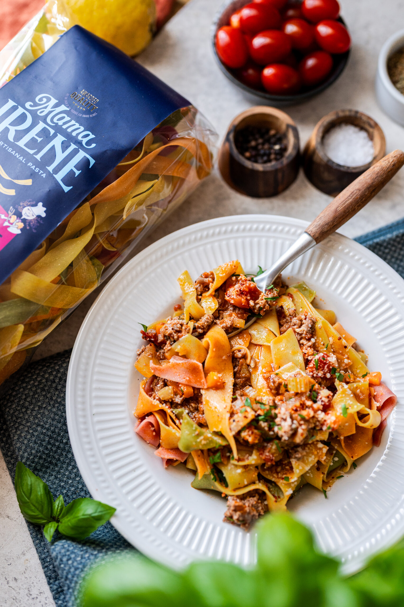 Ταλιατέλες με Φρέσκα Λαχανικά & Μοσχαρίσια Bolognese